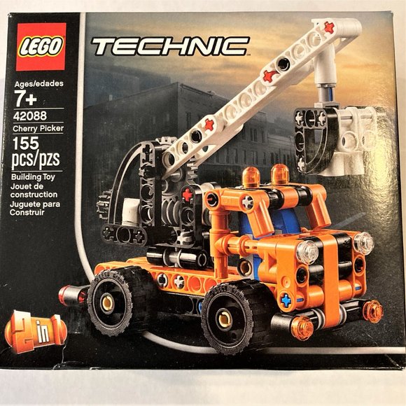 TWO LEGO building sets NEW TECHNIC one race car and one Cherry picker 7+ - Picture 3 of 5
